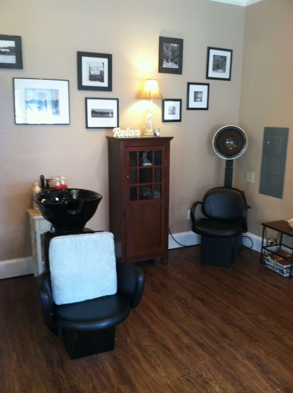 Chesapeake Hair Studio | 200 Bohemia Ave, Chesapeake City, MD 21915, USA | Phone: (443) 553-8613