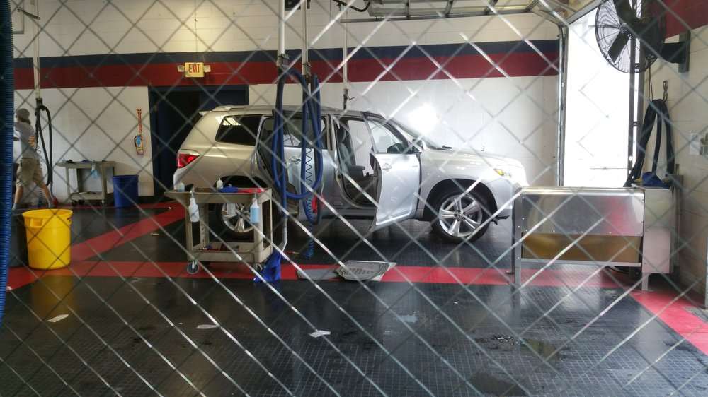 Spirit of America Car Wash and Oil Change | 3921 St Charles Pkwy, Waldorf, MD 20602 | Phone: (301) 638-9274