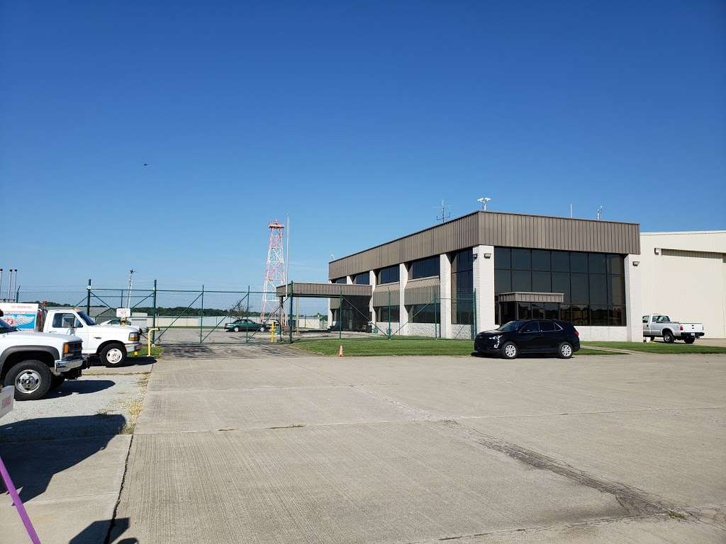 Anderson Municipal Airport | 282 Airport Rd, Anderson, IN 46017, USA | Phone: (765) 648-6292