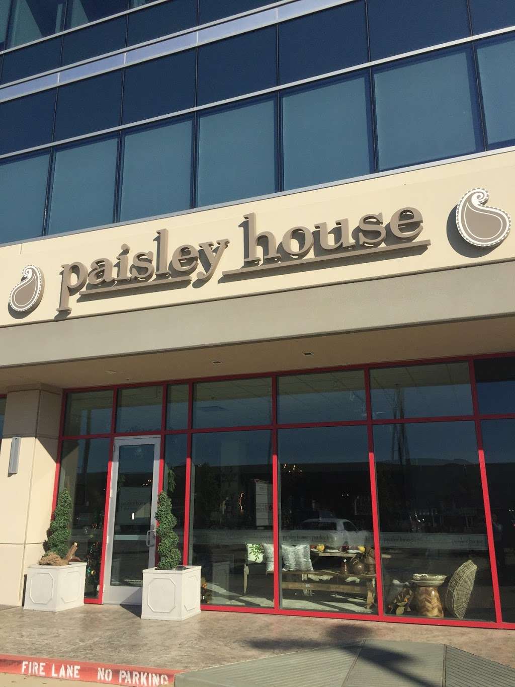 Paisley House | 9090 Katy Fwy, Houston, TX 77024, USA | Phone: (713) 463-7600