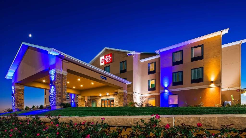 Best Western Plus Hiawatha Hotel | 119 E Lodge Rd, Hiawatha, KS 66434, USA | Phone: (785) 740-7000