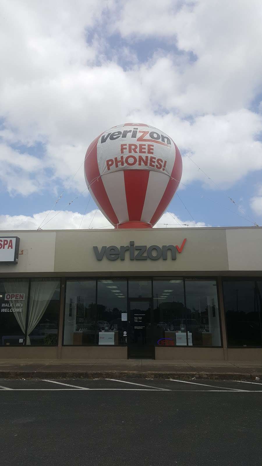 Verizon Wireless | 656 W Brazos Ave, West Columbia, TX 77486, USA | Phone: (979) 459-1399