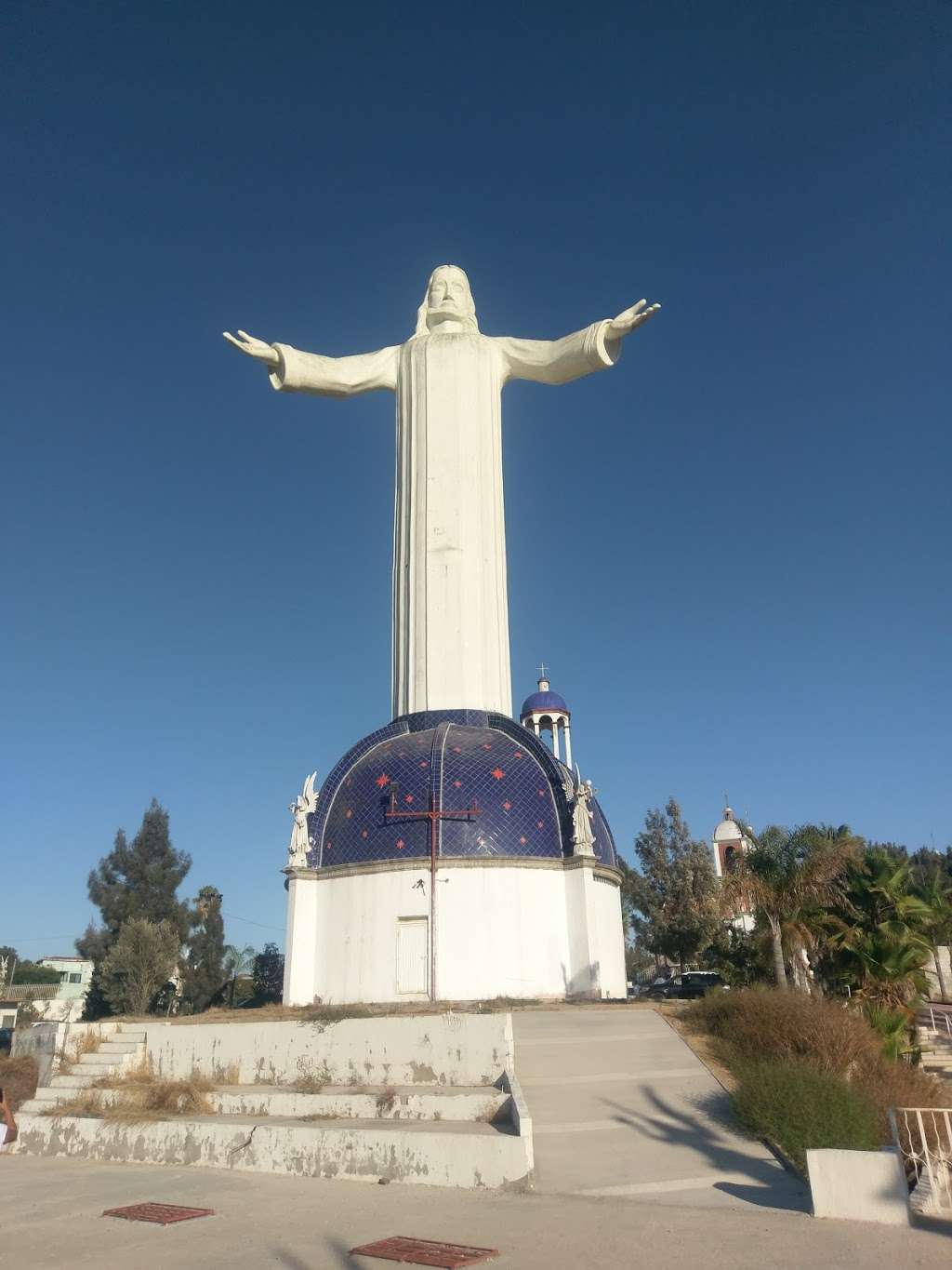 Saint Martin of Porres Catholic Church | Avenida Circunvalación 1500, Los Alamos, 22110 Tijuana, B.C., Mexico | Phone: 664 621 2163