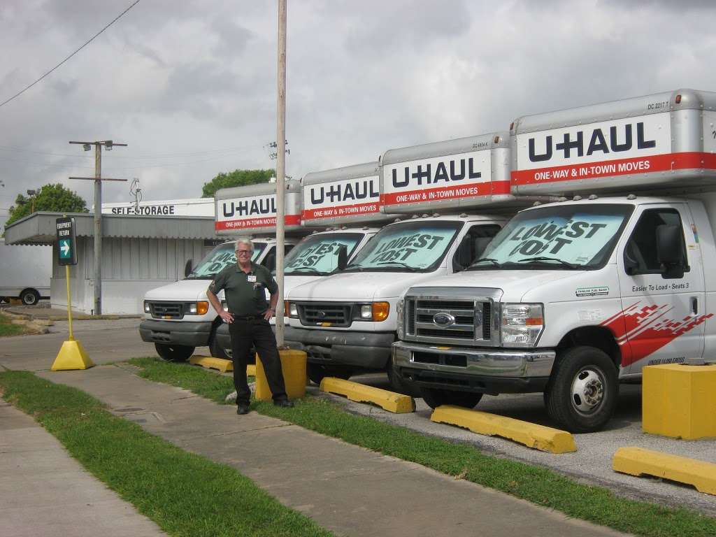 U-Haul Moving & Storage of Meyerland Area | 6808 Bissonnet St, Houston, TX 77074, USA | Phone: (713) 772-5606