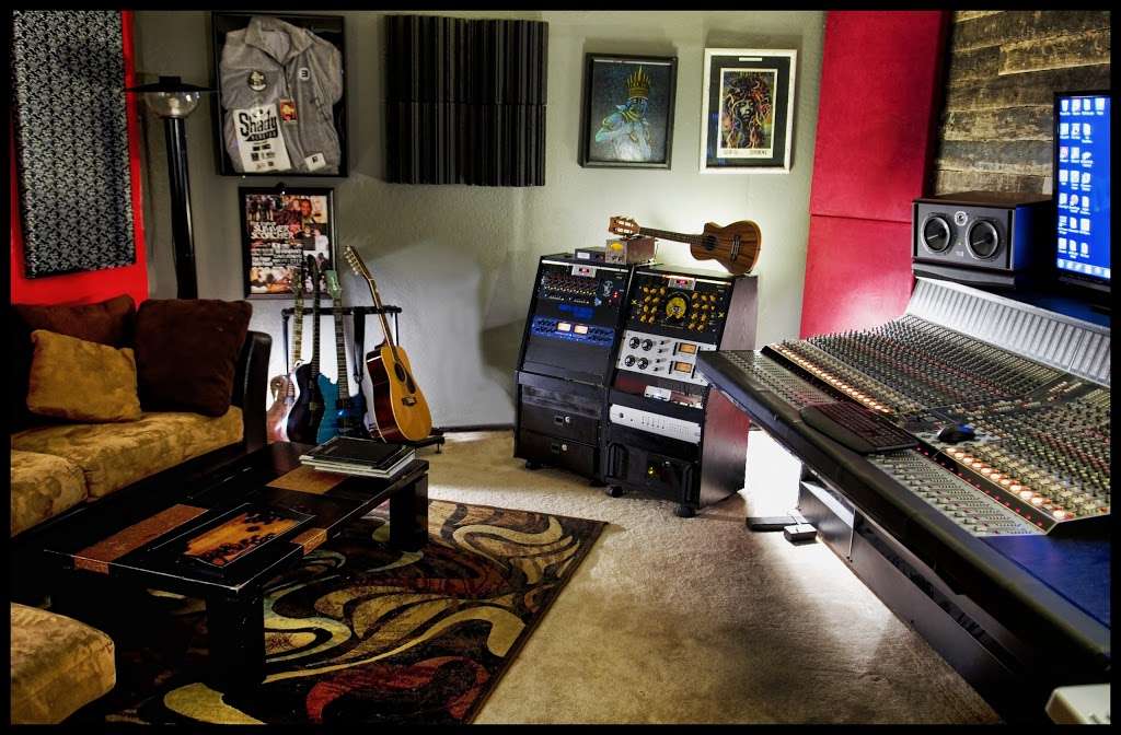 Minds Eye Digital Recording Studio | 8600 W Morten Ave, Glendale, AZ 85305, USA | Phone: (480) 703-4031