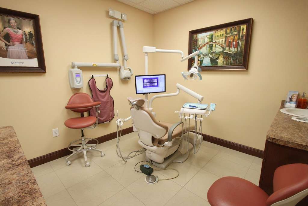 Big Smile Dentistry | 4481 Lake Worth Road b, Lake Worth, FL 33461 | Phone: (561) 331-3013