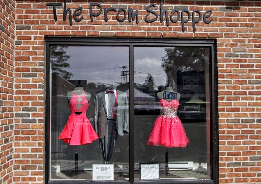 The Prom Shoppe | 27 Main St, Oswego, IL 60543, USA | Phone: (630) 554-3265
