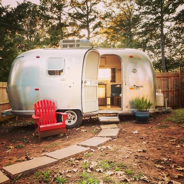 Atlanta Glamping Hostel | 2497 Hatfield Cir SE, Atlanta, GA 30316, USA | Phone: (470) 207-5268