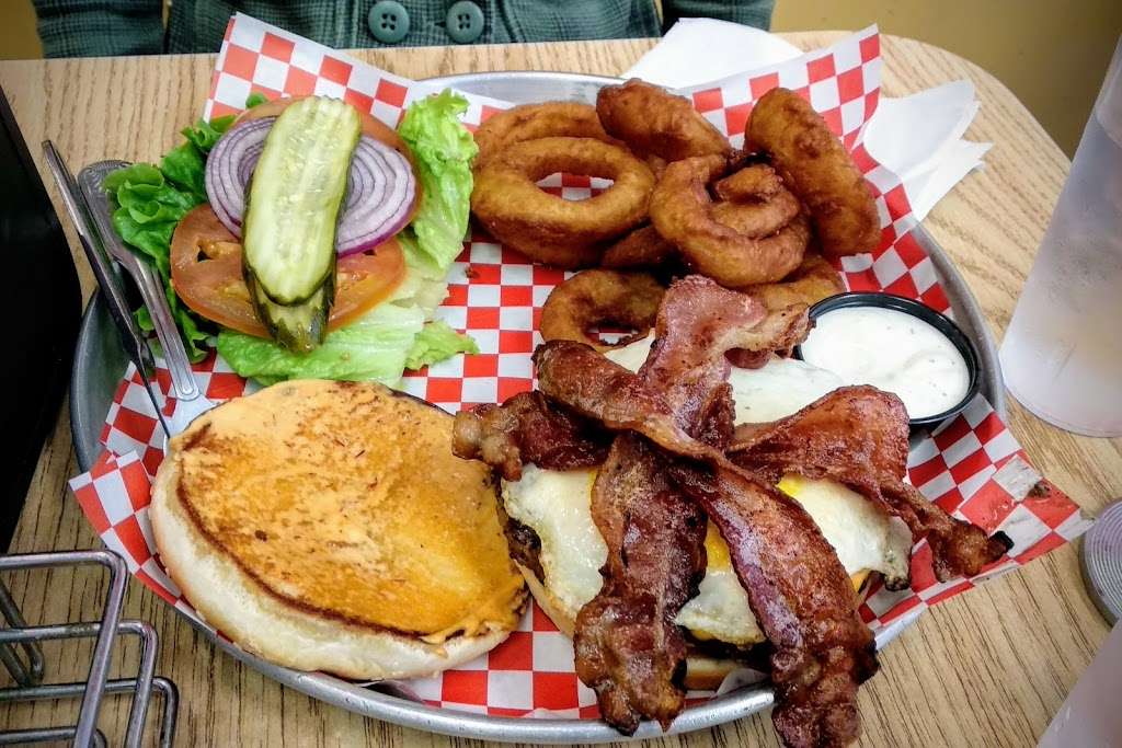 Big Mouth Burgers | 851 Cherry Ave, San Bruno, CA 94066, USA | Phone: (650) 871-7636