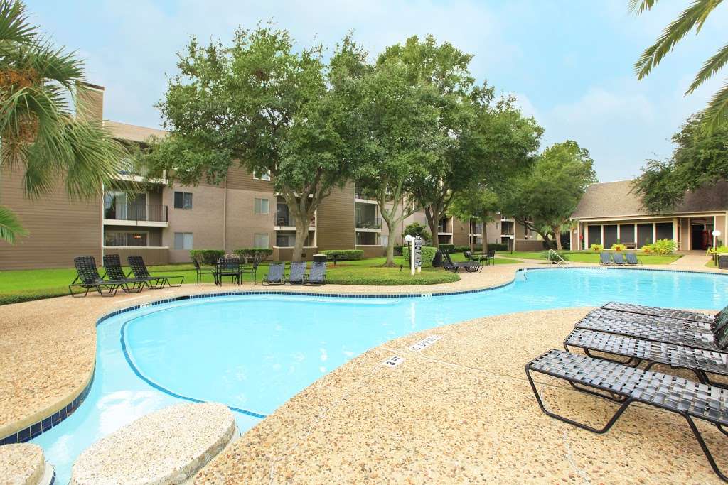 The Cove Apartments | 2000 Bay Area Blvd, Houston, TX 77058, USA | Phone: (281) 486-4005