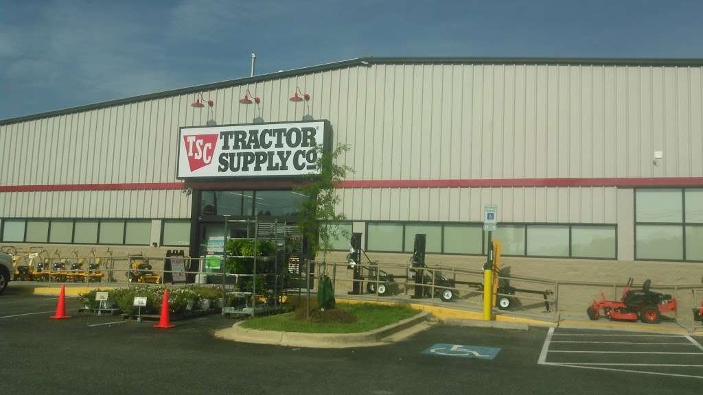 Tractor Supply Co. | 3150 North Solomons Island Rd, Huntingtown, MD 20639, USA | Phone: (410) 414-5111