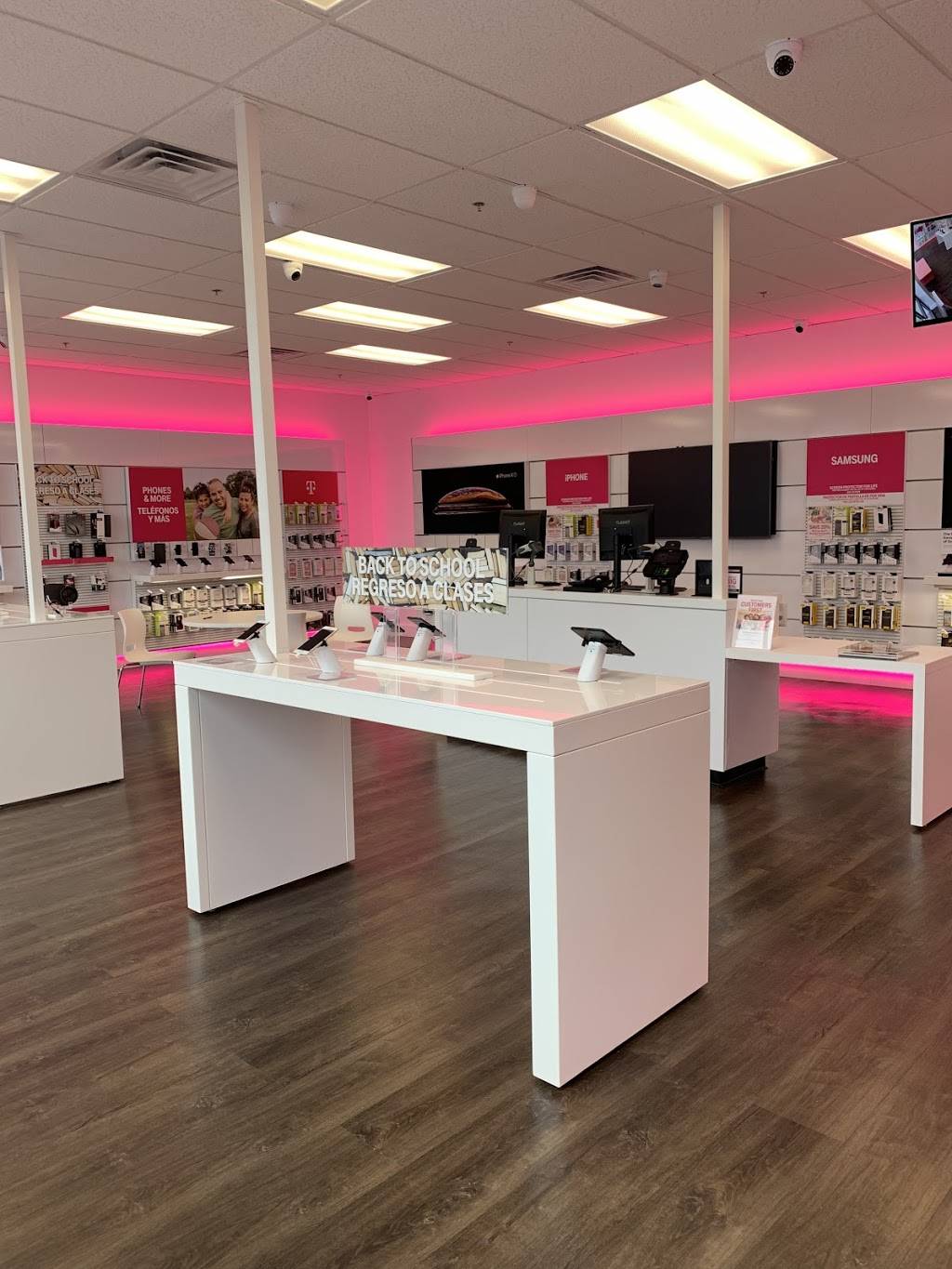 T-Mobile | 2 Garfield Ave Ste 12B, Jersey City, NJ 07305, USA | Phone: (201) 432-8867