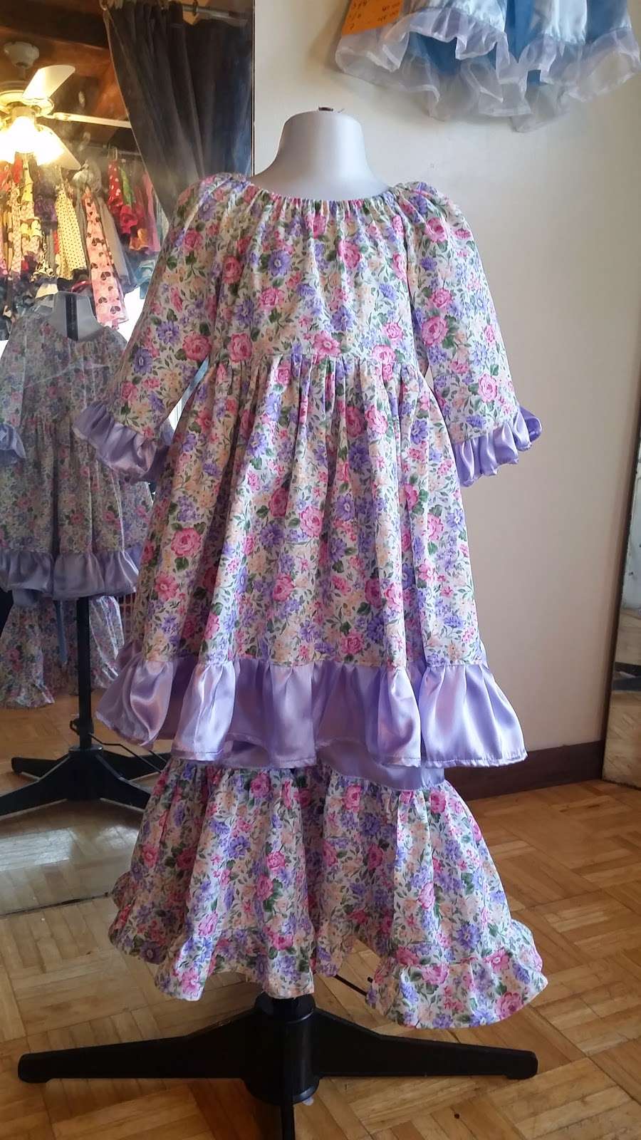 Lynn The Seamstress LLC. | 761 Indian Boundary Rd #1, Chesterton, IN 46304, USA | Phone: (219) 210-5500