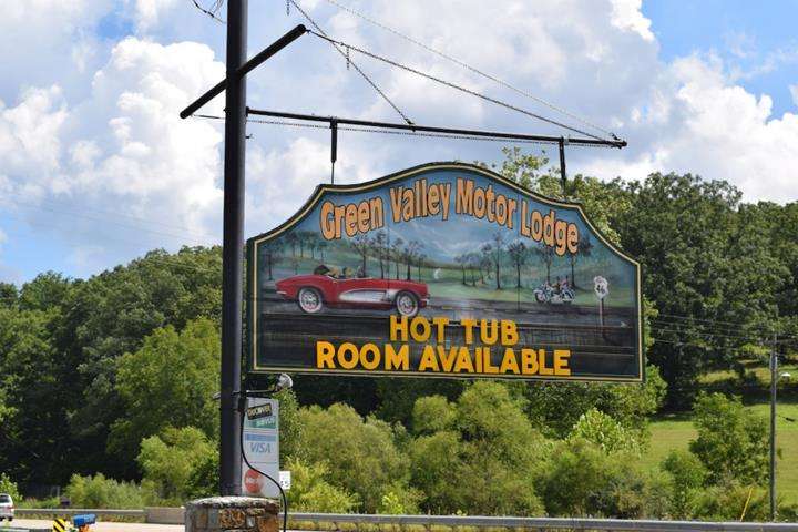 Green Valley Motor Lodge | 692 State Rd 46, Nashville, IN 47448 | Phone: (812) 988-0231