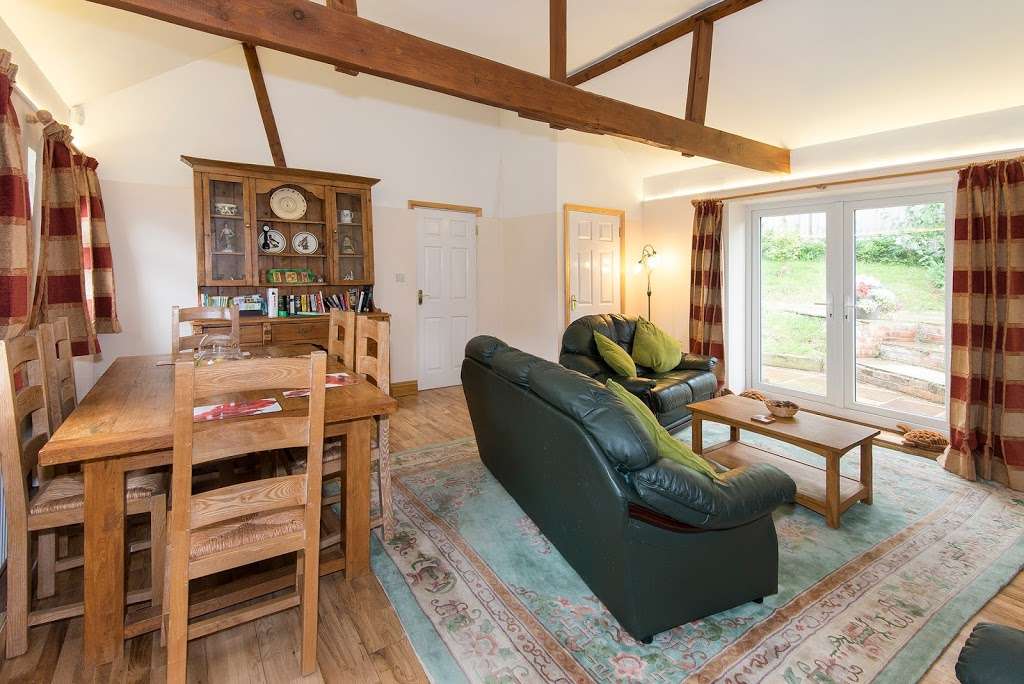 Kent Border Cottages | Little Saxbys Farm, Cowden TN8 7DX, UK | Phone: 01342 850765