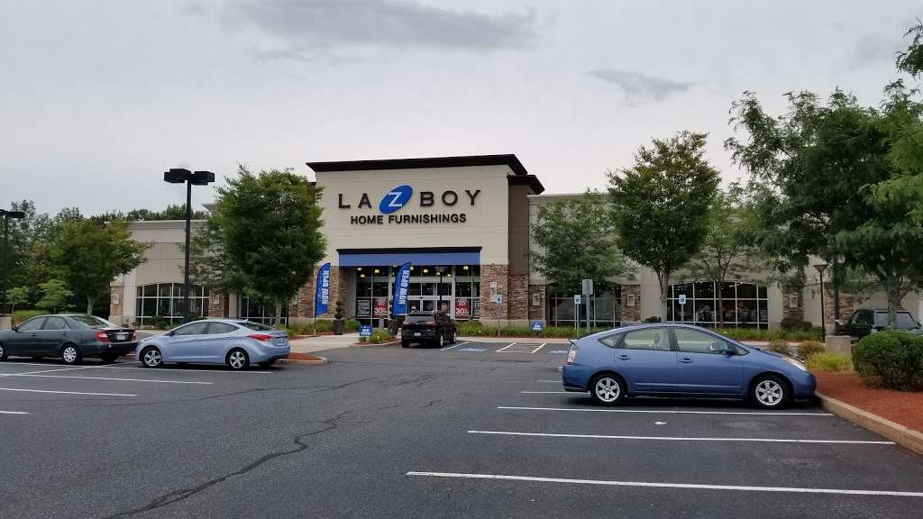 La-Z-Boy Home Furnishings & Décor | 1398 Worcester St, Natick, MA 01760 | Phone: (508) 647-0330