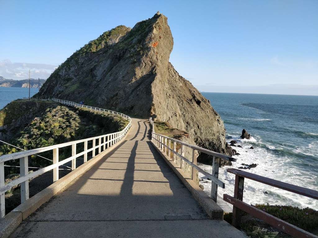 Point Bonita Trail | 94865, CA-1, Sausalito, CA 94965, USA