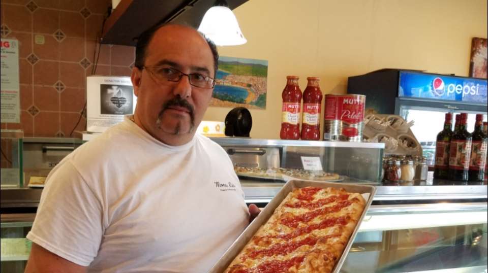 Mona Lisa Pizzeria | 839 Annadale Rd, Staten Island, NY 10312, USA | Phone: (718) 967-1000