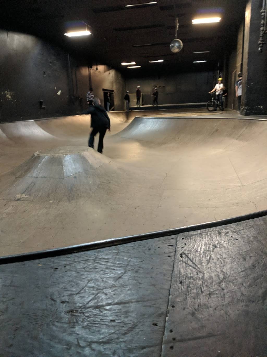 Skate Naked | 3790 E 5th Ave, Columbus, OH 43219, USA | Phone: (614) 636-8489