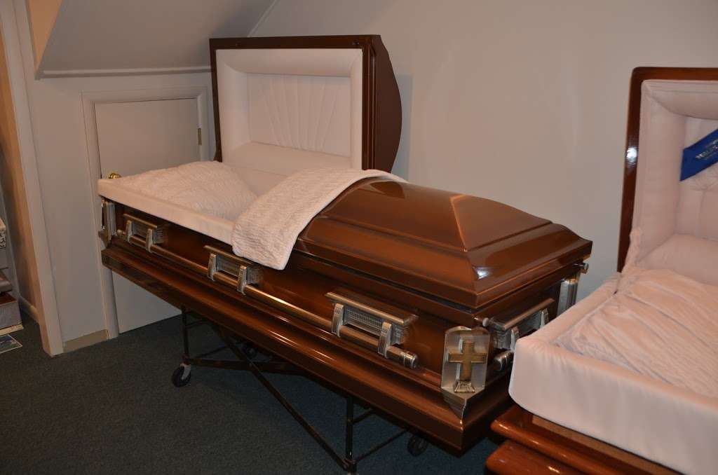Hall-Baker Funeral Home | 339 E Main St, Plainfield, IN 46168, USA | Phone: (317) 839-3366