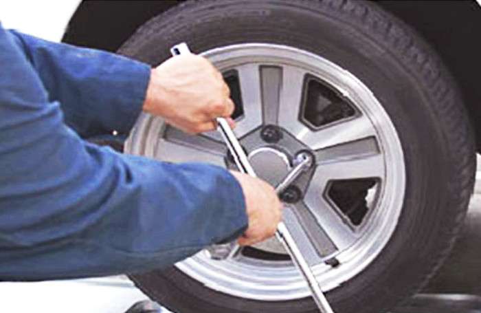 Tire Shop Mobile Services | 12121 Alief Clodine Rd, Houston, TX 77082, USA | Phone: (832) 869-3810