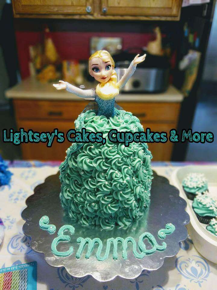 Lightseys Cakes, Cupcakes & More | 405 5th St S, Dundee, FL 33838, USA | Phone: (863) 289-6310 Lightseys Cakes, Cupcakes & More | 405 5th St S, Dundee, FL 33838, USA | Phone: (863) 289-6310