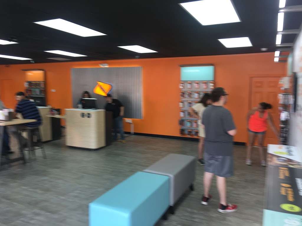 Boost Mobile | 5112 Fairmont Pkwy, Pasadena, TX 77505 | Phone: (281) 809-5403