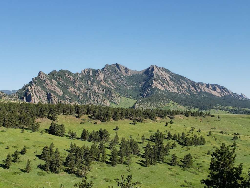 Flatirons Vista | 3663 CO-93, Boulder, CO 80302 | Phone: (303) 441-3440