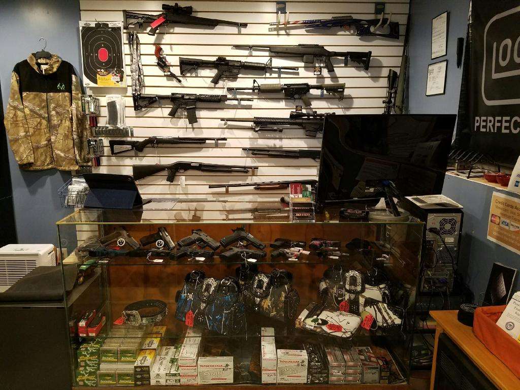 D&S Guns, LLC | 2215 Madison Ave, Excelsior Springs, MO 64024, USA | Phone: (816) 694-0502