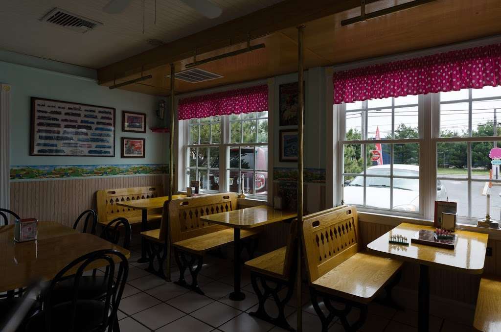 Ice Cream Station | 809 S Rte 9, Cape May Court House, NJ 08210, USA | Phone: (609) 465-5090