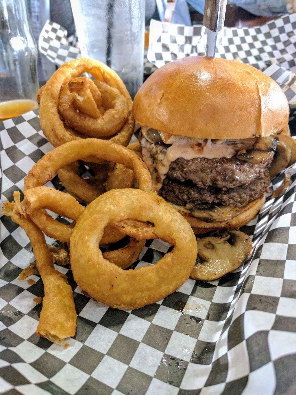 Bookmakers Burgers Bourbon Brews | 25791 E Smoky Hill Rd #50, Aurora, CO 80016, USA | Phone: (303) 353-8298