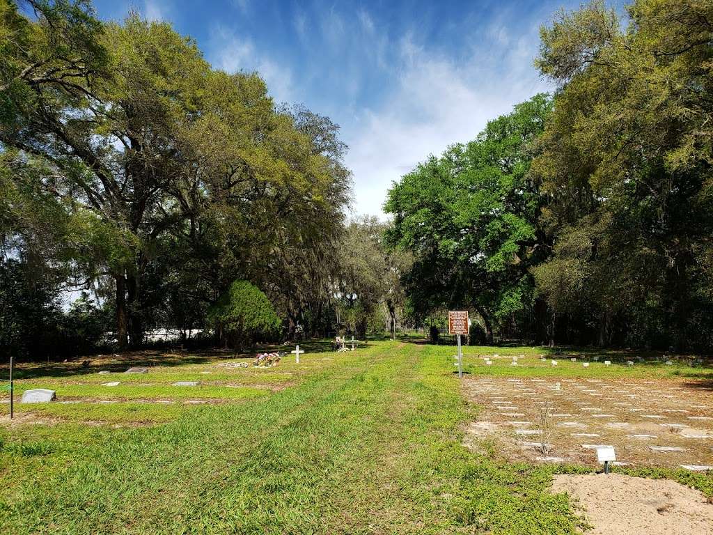 Tucker Cemetery | Zephyrhills, FL 33540, USA