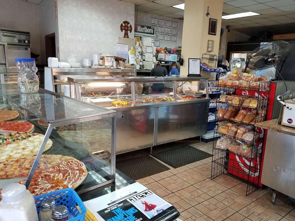 Good Fellas Deli | 254 County Ave, Secaucus, NJ 07094, USA | Phone: (201) 330-7888