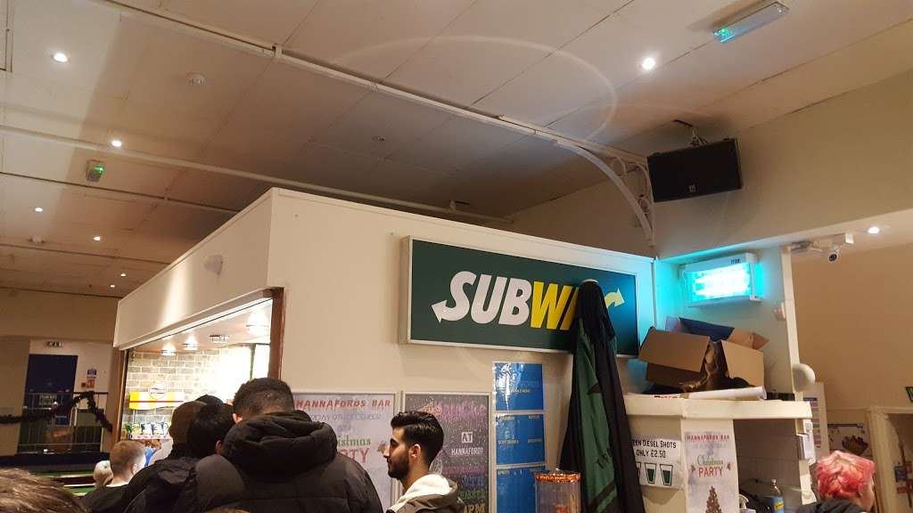 Subway | 3B Kingston Hill, Kingston upon Thames KT2 7HJ, UK | Phone: 020 8547 2000