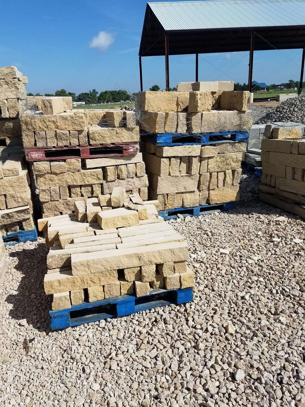 A&M Stone & Supply | 2557 Malloy Bridge Rd, Ferris, TX 75125, USA | Phone: (469) 226-2991