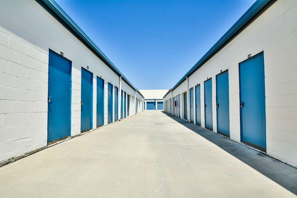 Golden State Storage - Santa Fe Springs | 13020 Telegraph Rd, Santa Fe Springs, CA 90670 | Phone: (562) 364-1936