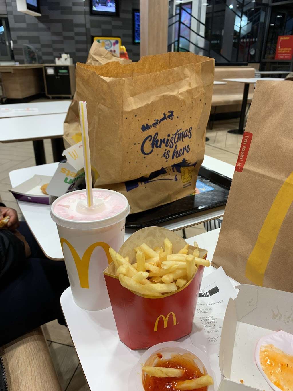 McDonalds | Whalebone Ln N, Dagenham, Romford RM6 5QT, UK | Phone: 020 8598 9078