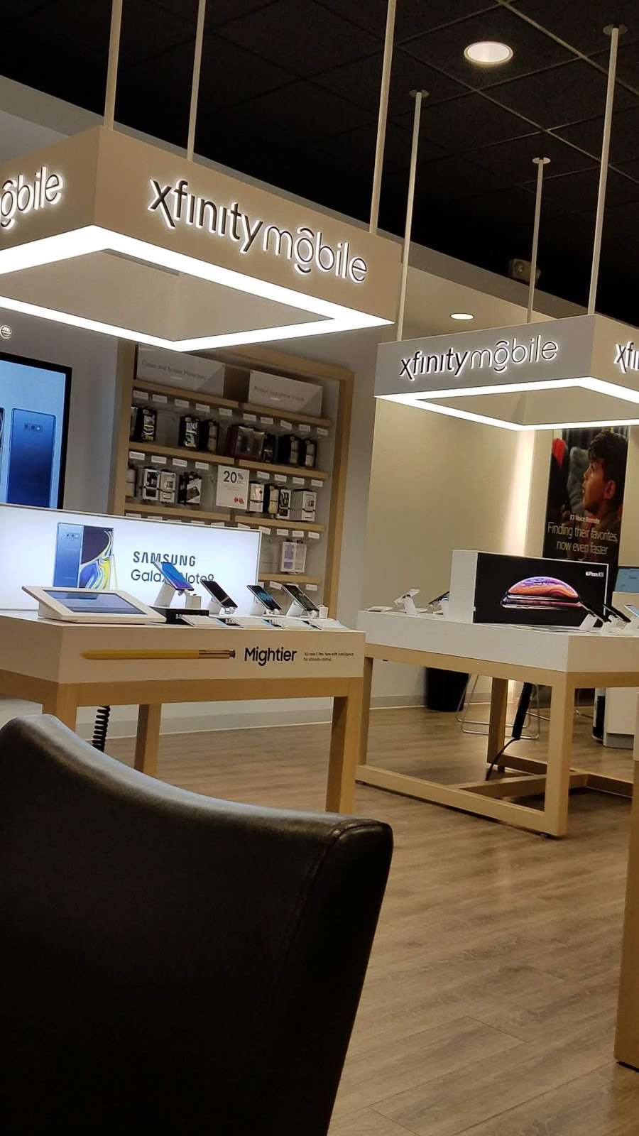 Xfinity Store by Comcast | 1128 Commerce Blvd, Dickson City, PA 18519, USA | Phone: (800) 266-2278