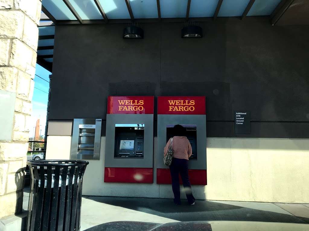 Wells Fargo Bank | 7560 Orangethorpe Ave, Buena Park, CA 90621 | Phone: (714) 228-2560