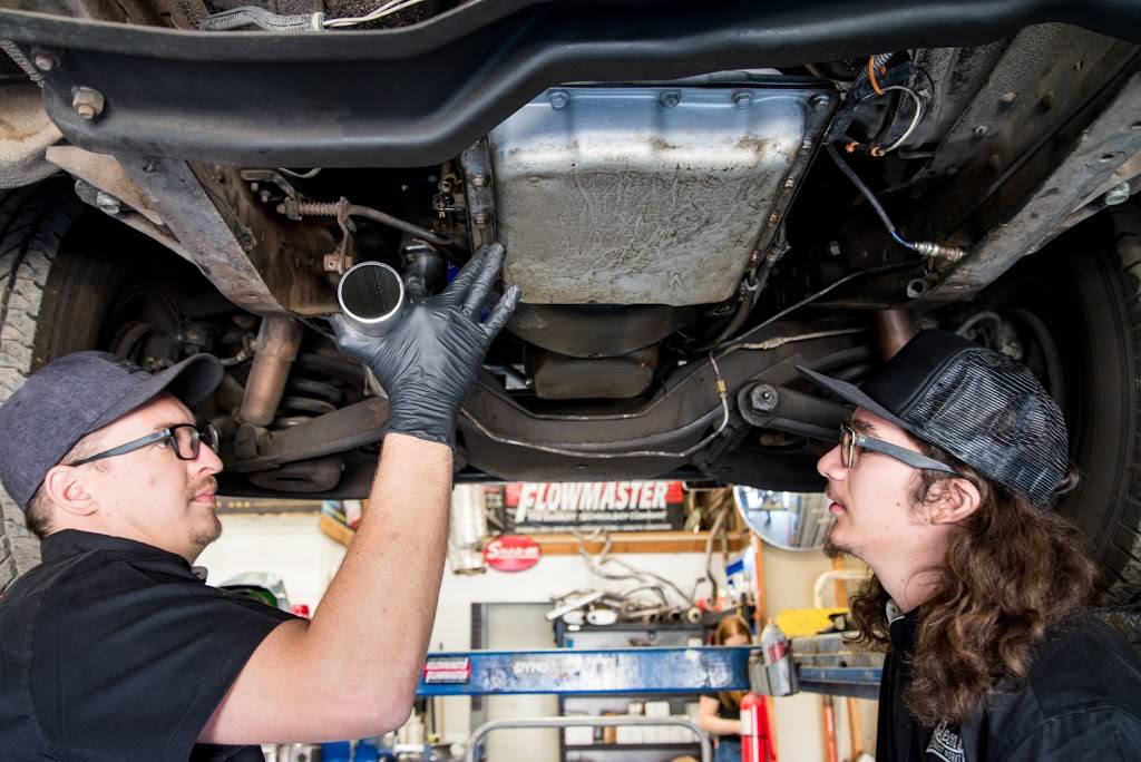 Leon’s Exhaust Works | 5294 N Casa Grande Hwy Ste 110, Tucson, AZ 85743, USA | Phone: (520) 884-0909