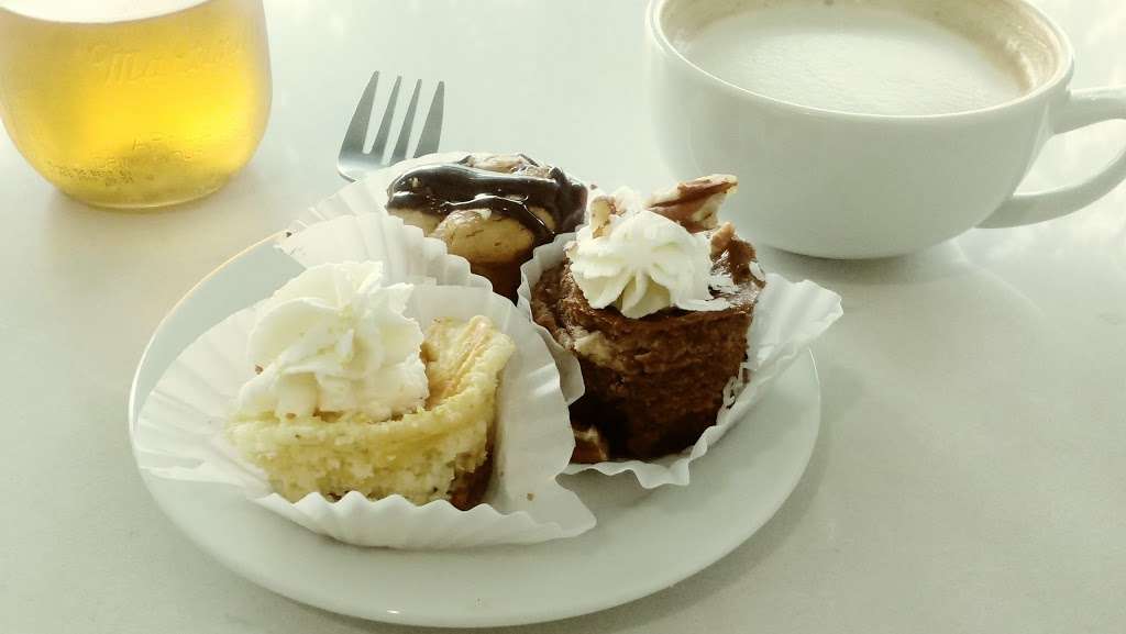 Jennifer Pennifer Bakes | 4664, 10428 National Blvd, Los Angeles, CA 90034 | Phone: (424) 298-8170