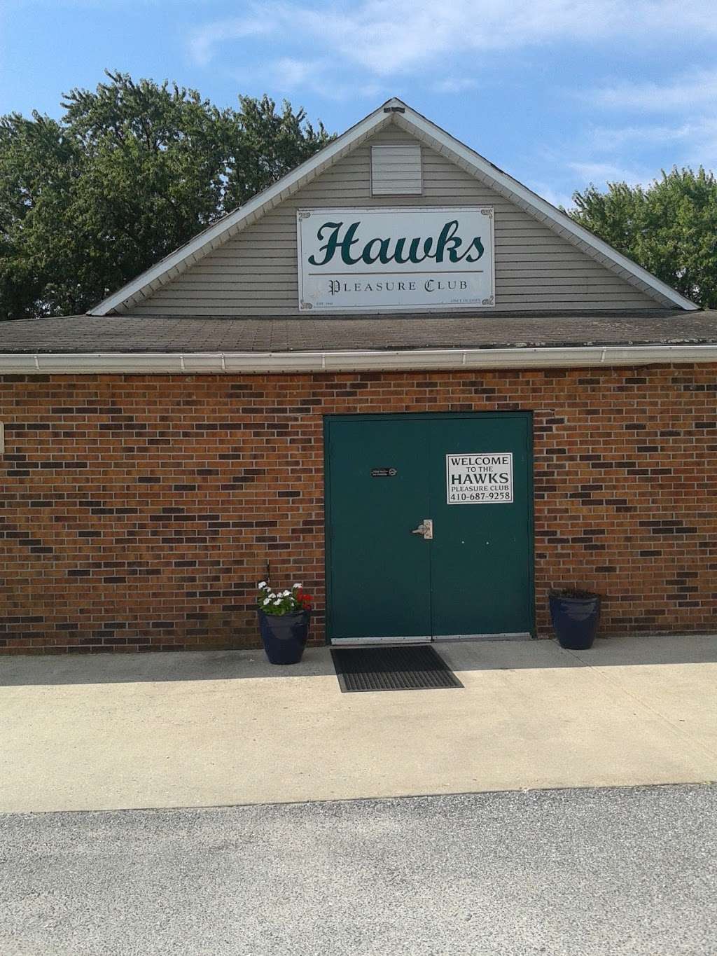 Hawks Pleasure | 430 Riverside Dr, Baltimore, MD 21221, USA | Phone: (410) 687-9258