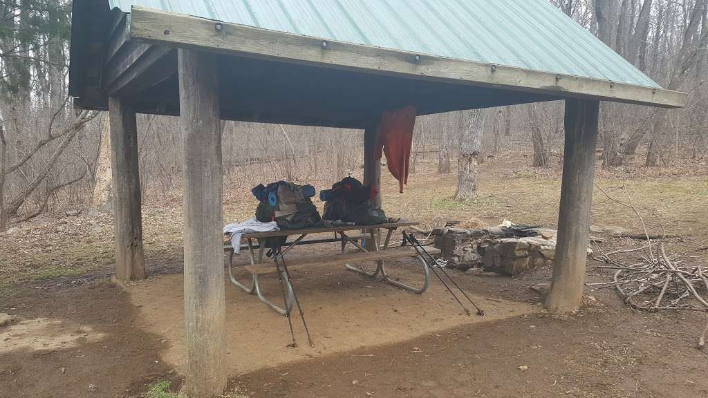 Jim and Molly Denton Shelter Appalachian Trail | 4802 John Marshall Hwy, Linden, VA 22642, USA