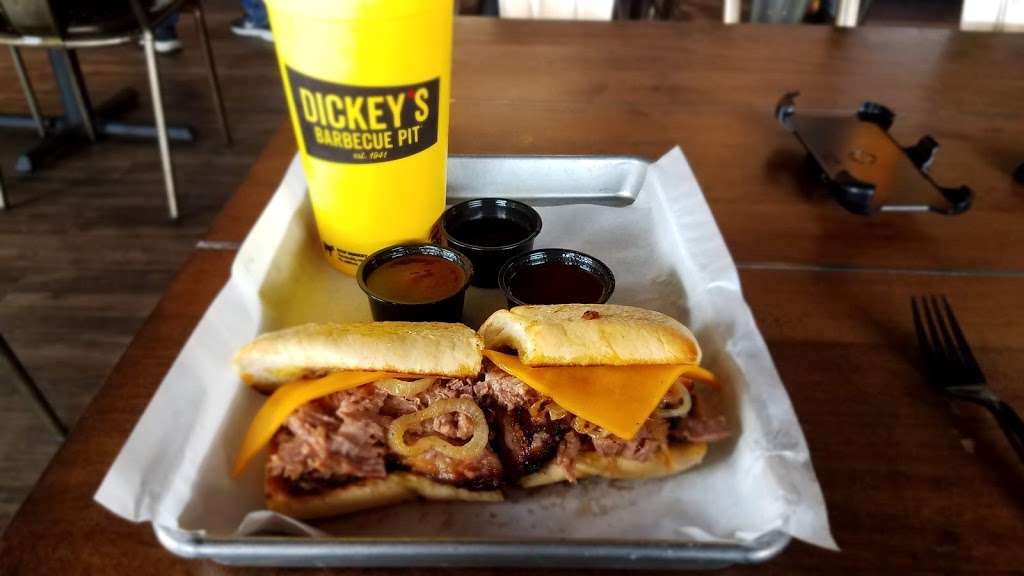 Dickeys Barbecue Pit | 116 E Compton Blvd, Compton, CA 90220, USA | Phone: (310) 868-1444