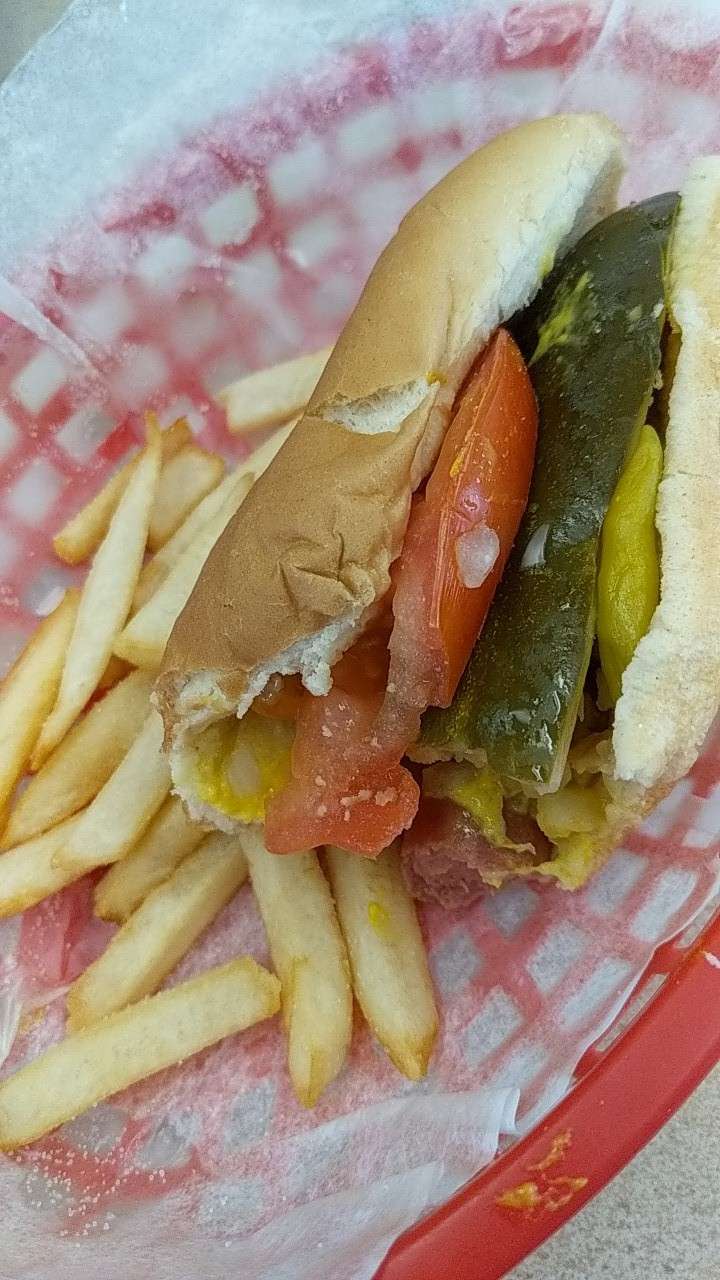 Arnies Dog House | 1503 Indianapolis Blvd, Whiting, IN 46394 | Phone: (219) 659-3004