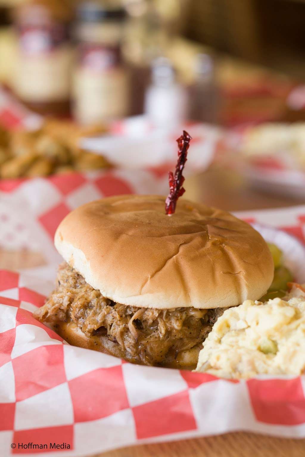 Uncle Bobs BBQ on The Lake | 13988 Calvary Rd, Willis, TX 77318, USA | Phone: (936) 890-7022