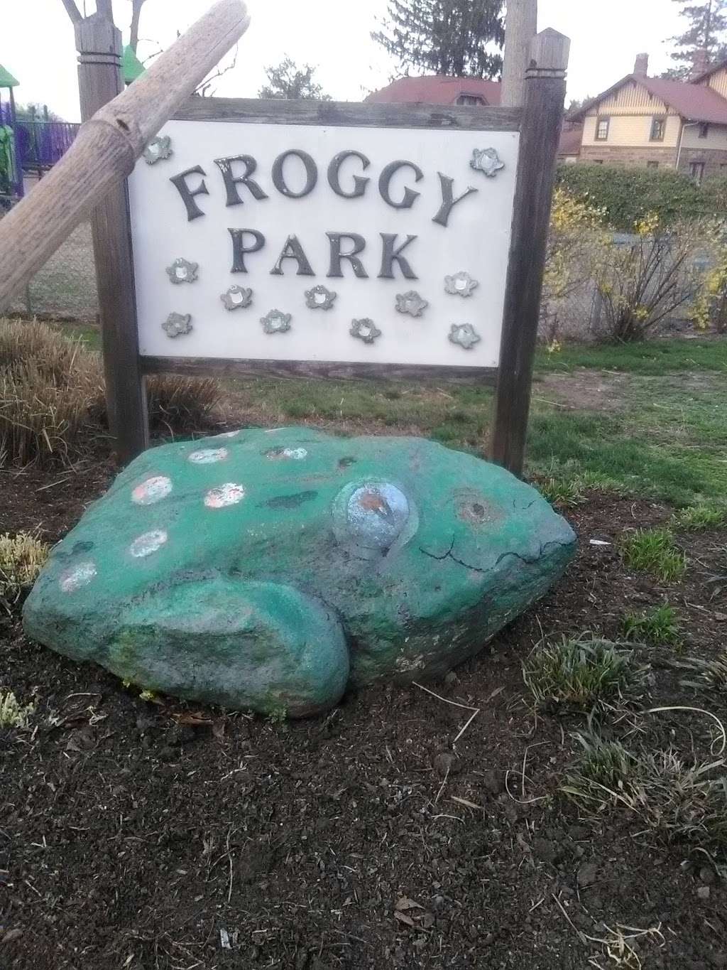 Froggy Park | 1 Foster Rd, Tenafly, NJ 07670, USA