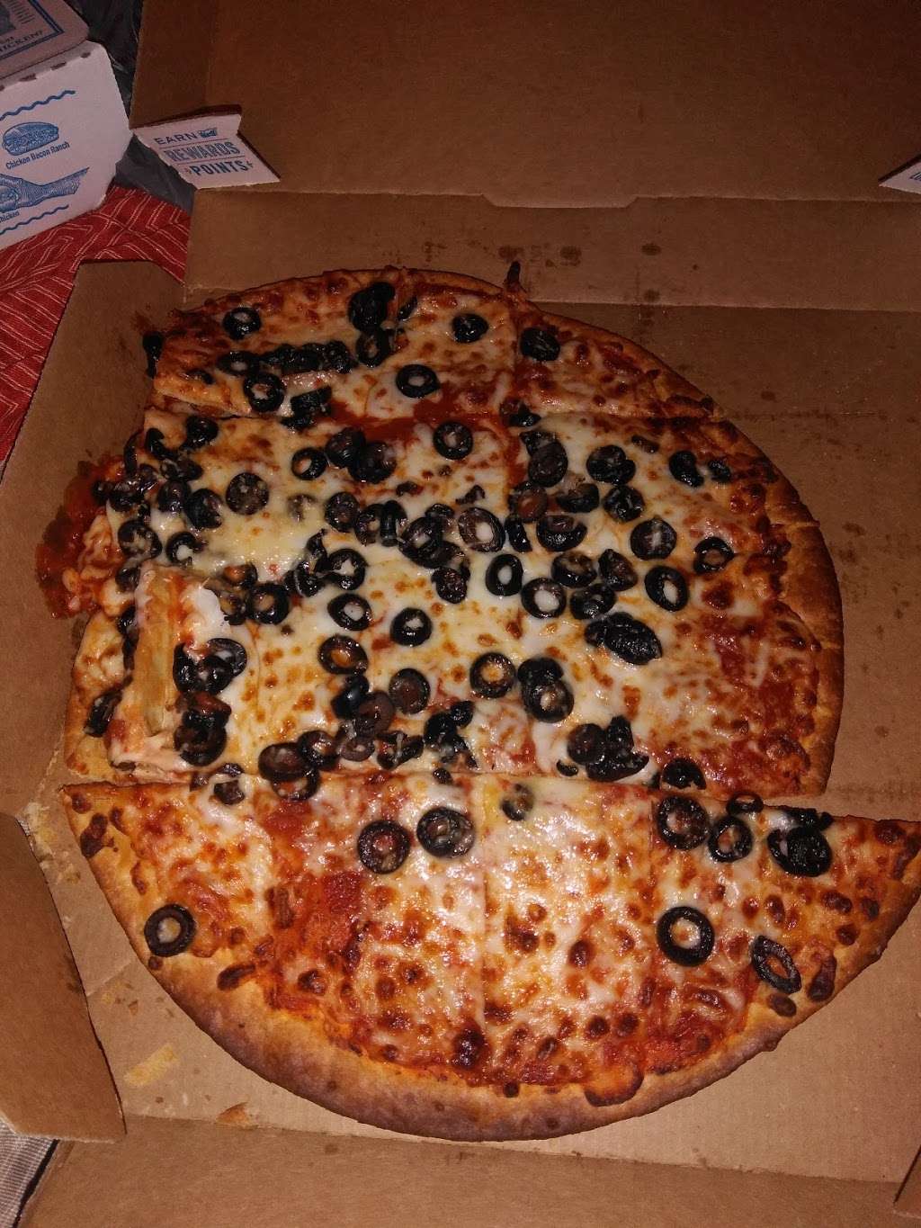 Dominos Pizza | 930 W Broadway Rd, Tempe, AZ 85282, USA | Phone: (480) 894-6600