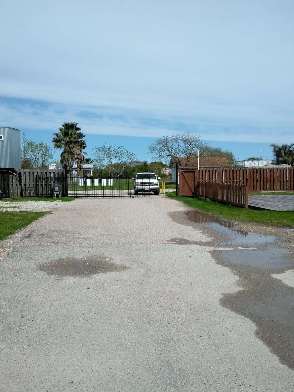 Coastal Haven RV Park | 502 9th St, San Leon, TX 77539, USA | Phone: (832) 856-1902