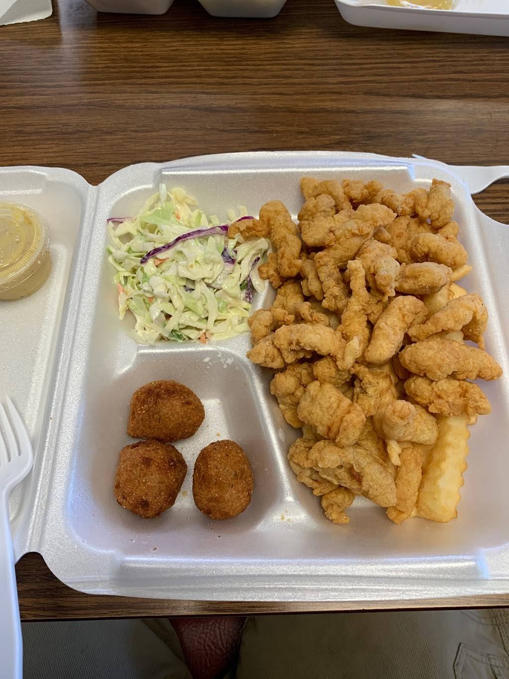 Haysville Fish Co | 7301 S Broadway, Haysville, KS 67060, USA | Phone: (316) 260-3400